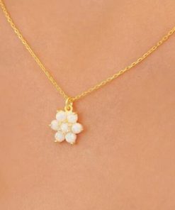 Flower Peadant Pearl Necklace