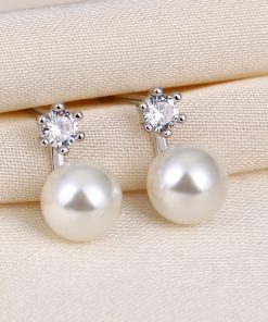 Pearl Earring