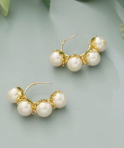 Pearl Earring