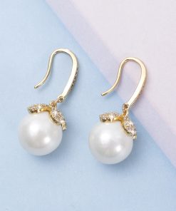 Pearl Earring