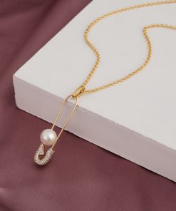 Elegant Pearl Necklace