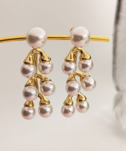 Handpicked Hand Earrings