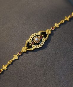 Simple fashion gold bracelet
