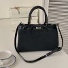 Large capacity daily use handbag, 27*18cm/20*13cm