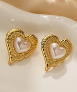 Elegant Heart Earring