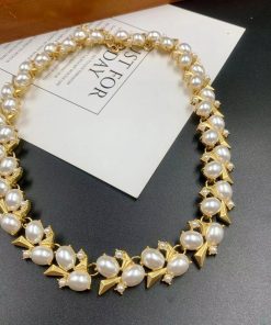Classy Pearl Bracelet