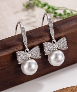 Classy Pearl Earring