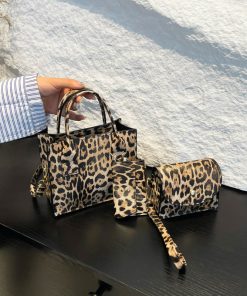 Classic handbag set