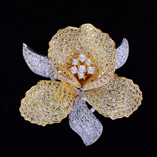Simple brooch