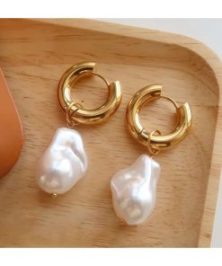 Retro Gold Pearl Earring