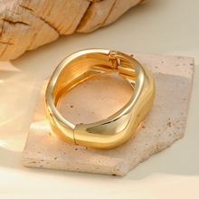 Stylish Bracelet & Bangle Jewelry for Woman