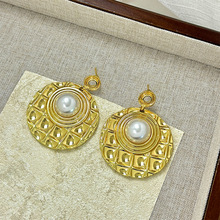 Elegant Women Pearl Earring