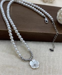 Flower Necklace