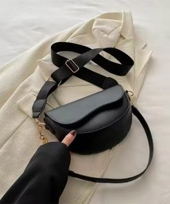 Classic Crossbody Bag for Travel, 16*18cm