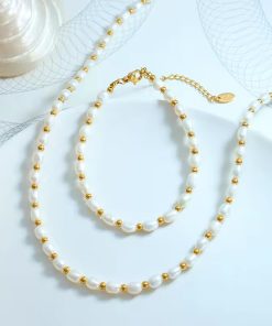 Elegant Bracelet Necklace Set